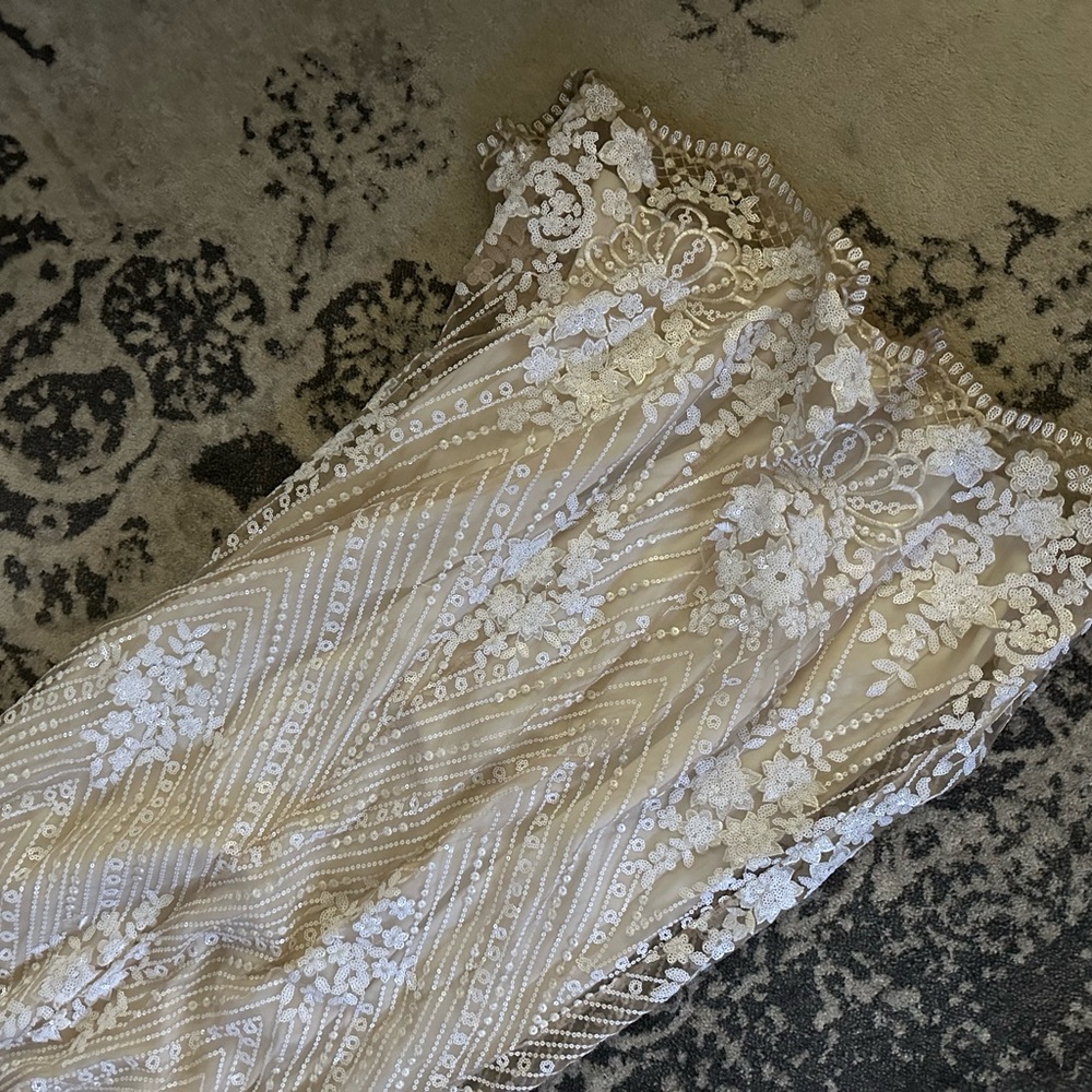 Adrianna Papell Dress size 2 but was altered - Picture 5 of 7